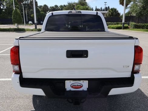 Used 2022 Toyota Tacoma SR5 w/ Technology Package RWD image 10