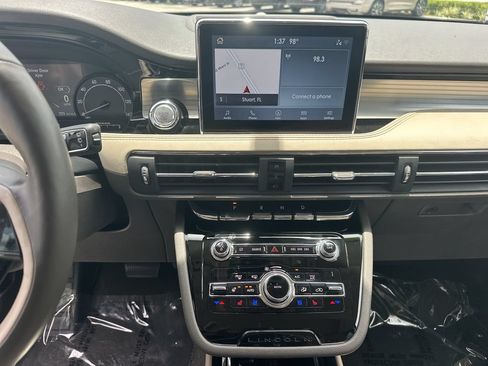 Used 2020 Lincoln Corsair AWD w/ Premium Package image 20