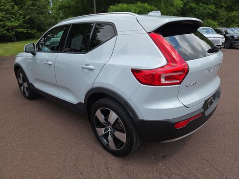 Used 2021 Volvo XC40 T5 Momentum w/ Premium Package AWD/4WD image 5