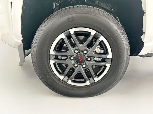 Used 2025 Toyota Tacoma TRD Sport RWD image 28