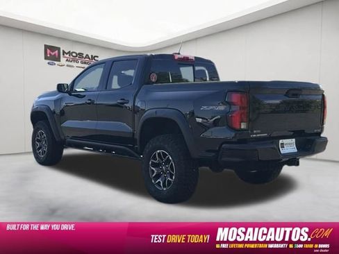 Used 2024 Chevrolet Colorado ZR2 w/ Technology Package AWD/4WD image 5