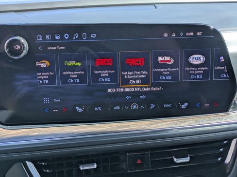 Used 2025 Chevrolet Tahoe LT AWD/4WD image 23