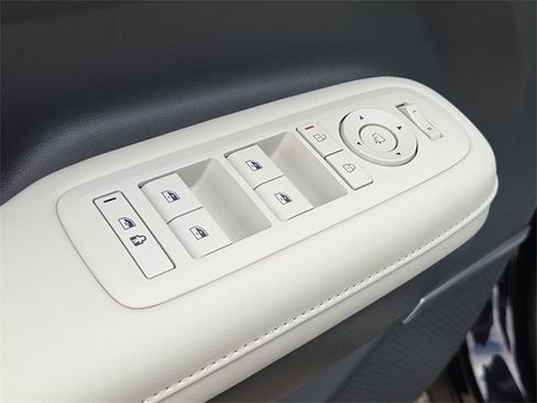 Used 2024 Hyundai Santa Fe Calligraphy image 19