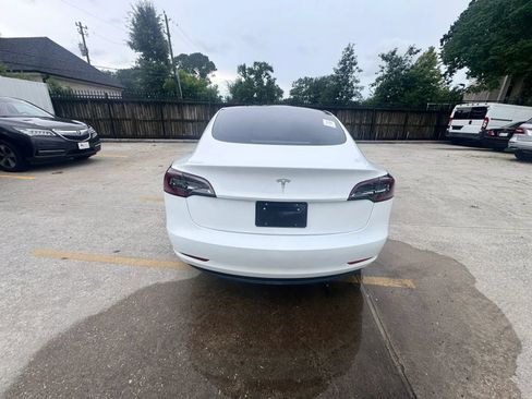Used 2023 Tesla Model 3 Standard Range RWD image 5