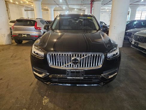 Certified 2023 Volvo XC90 B6 Plus w/ Protection Package AWD/4WD image 6