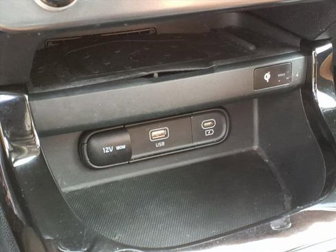 Used 2024 Kia Seltos EX image 17