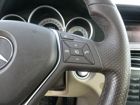 Used 2014 Mercedes-Benz C 250 Sedan image 19