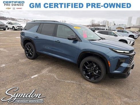 Certified 2025 Chevrolet Traverse RS image 1