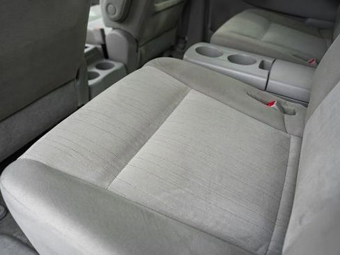 Used 2012 Nissan Quest S image 29