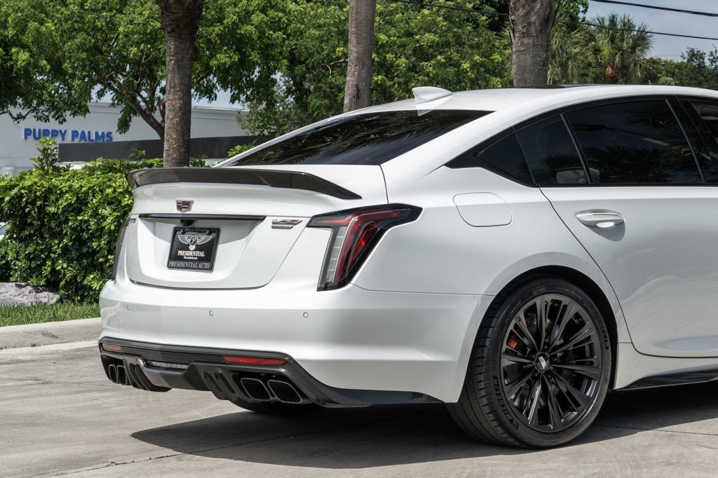 Used 2024 Cadillac CT5 V Blackwing w/ Carbon Fiber Package 2 RWD image 7