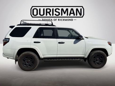 Used 2021 Toyota 4Runner Venture w/ Moonroof Package image 8