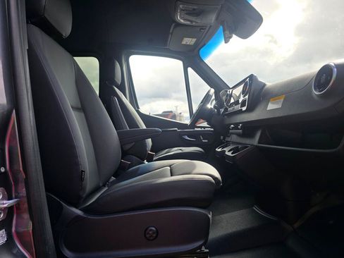 New 2026 Mercedes-Benz Sprinter 2500 image 25