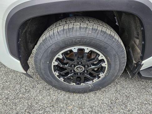 Certified 2024 Toyota Sequoia SR5 w/ TRD Off-Road Package AWD/4WD image 27