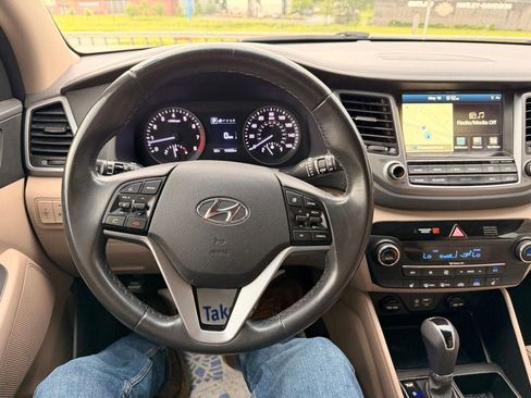 Used 2016 Hyundai Tucson Limited FWD image 11