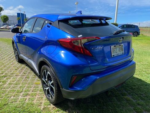 Used 2018 Toyota C-HR XLE FWD image 5