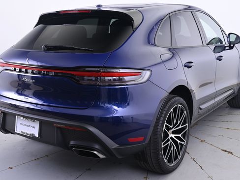 Used 2026 Porsche Macan AWD/4WD image 7