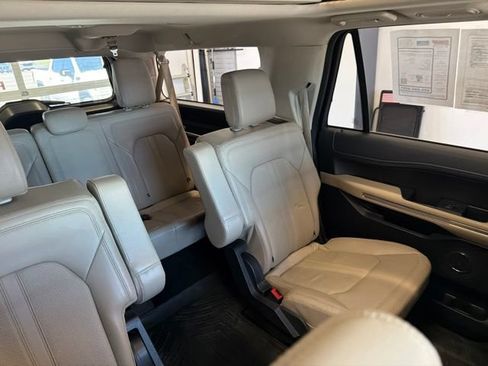 Used 2022 Ford Expedition Max Limited AWD/4WD image 44