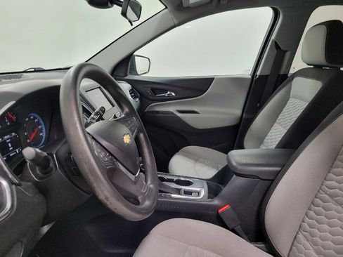 Used 2020 Chevrolet Equinox LS w/ LPO, Cargo Package AWD/4WD image 17