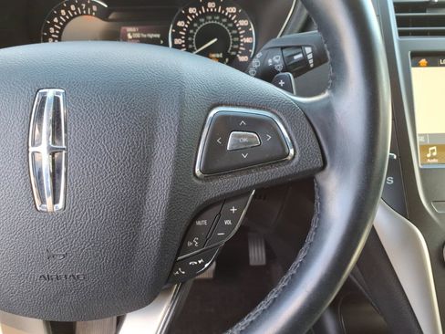 Used 2017 Lincoln MKC Reserve w/ Lincoln MKC Climate Package AWD/4WD image 19