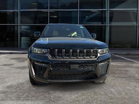 New 2026 Jeep Grand Cherokee Limited w/ Limited Altitude Package RWD image 26