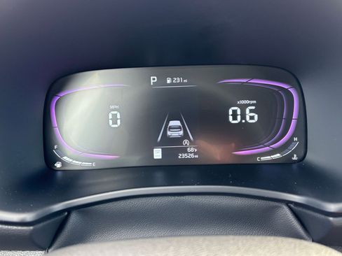 Used 2025 Kia Soul LX w/ LX Technology Package FWD image 38