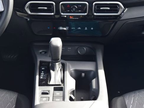 New 2026 Nissan Sentra SV w/ Floor Mat Package FWD image 16