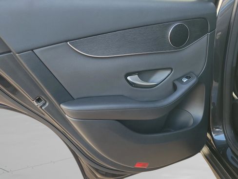 Used 2021 Mercedes-Benz GLC 300 image 34