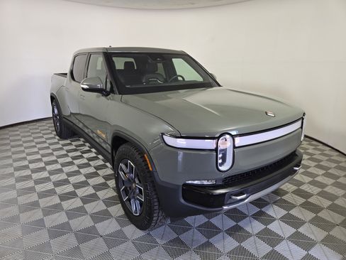 Used 2022 Rivian R1T Launch Edition image 7