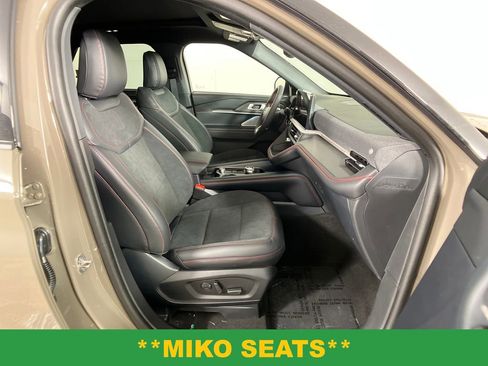 New 2026 Ford Explorer ST w/ Sun And Sound Package image 5