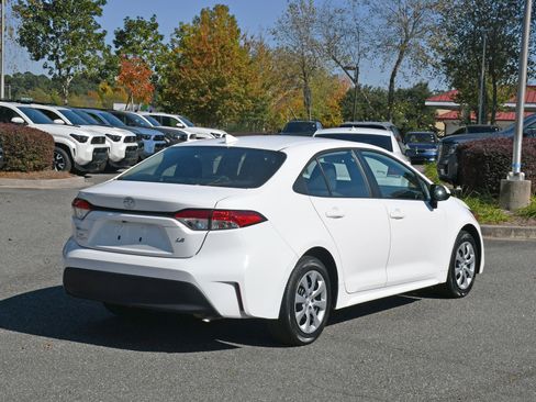 Certified 2023 Toyota Corolla LE image 4