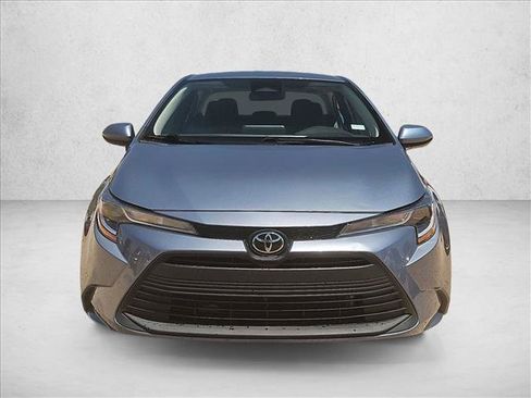 Used 2024 Toyota Corolla LE FWD image 2