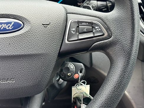 Used 2017 Ford Escape SE w/ Equipment Group 201A AWD/4WD image 21