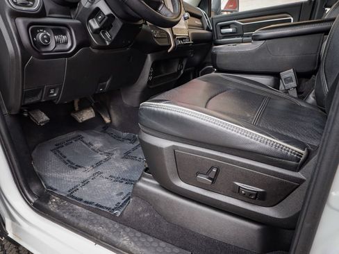 Used 2024 RAM 2500 Laramie w/ Safety Group AWD/4WD image 14