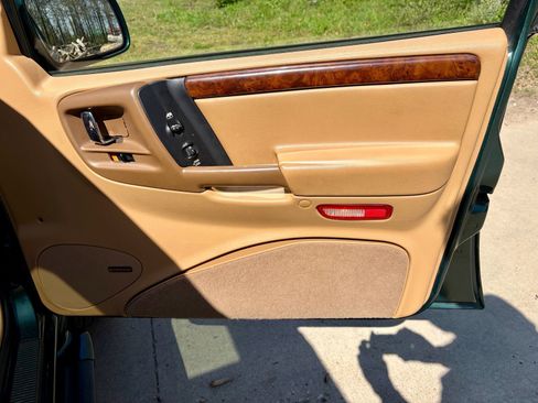 Used 1998 Jeep Grand Cherokee Limited image 20