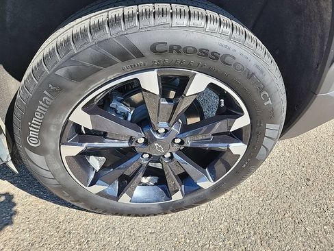 Used 2025 Chevrolet Equinox RS w/ Safety and Technology Package AWD/4WD image 46
