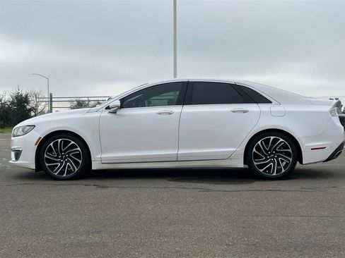 Used 2020 Lincoln MKZ Reserve image 9