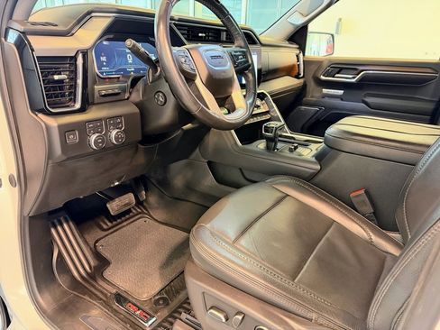 Used 2024 GMC Sierra 1500 Denali image 10