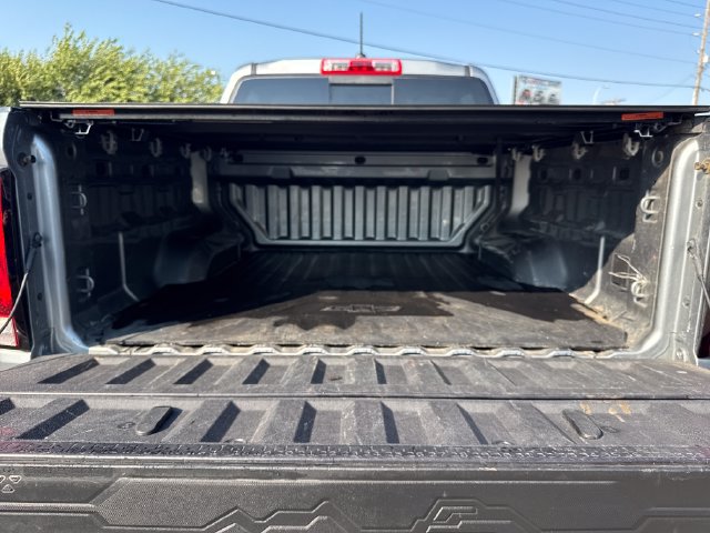Used 2025 Chevrolet Colorado LT w/ Advanced Trailering Package AWD/4WD image 23