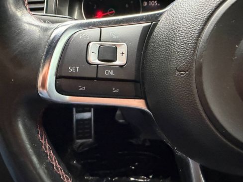 Used 2015 Volkswagen Golf 4-Door FWD image 24
