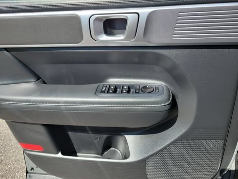 Used 2025 Hyundai Santa Fe SEL FWD image 28
