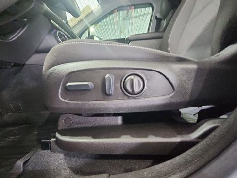 Used 2023 Chevrolet Blazer LT w/ Convenience Package image 16