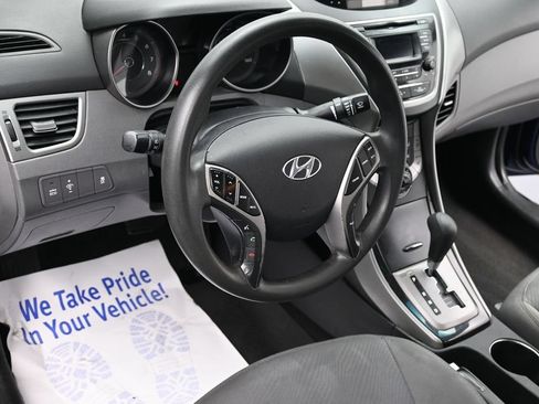 Used 2013 Hyundai Elantra GLS w/ Preferred Pkg FWD image 13