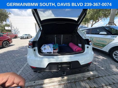 Used 2021 Porsche Macan S AWD/4WD image 9