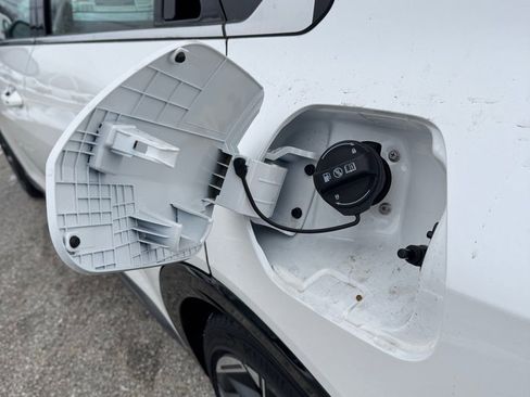 New 2025 Kia K4 GT-Line image 8