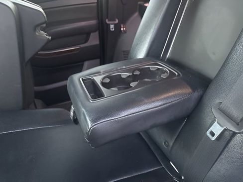 Used 2020 Chevrolet Suburban LS AWD/4WD image 29