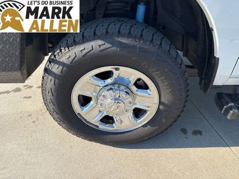 Used 2022 RAM 2500 Tradesman w/ Chrome Appearance Group image 7