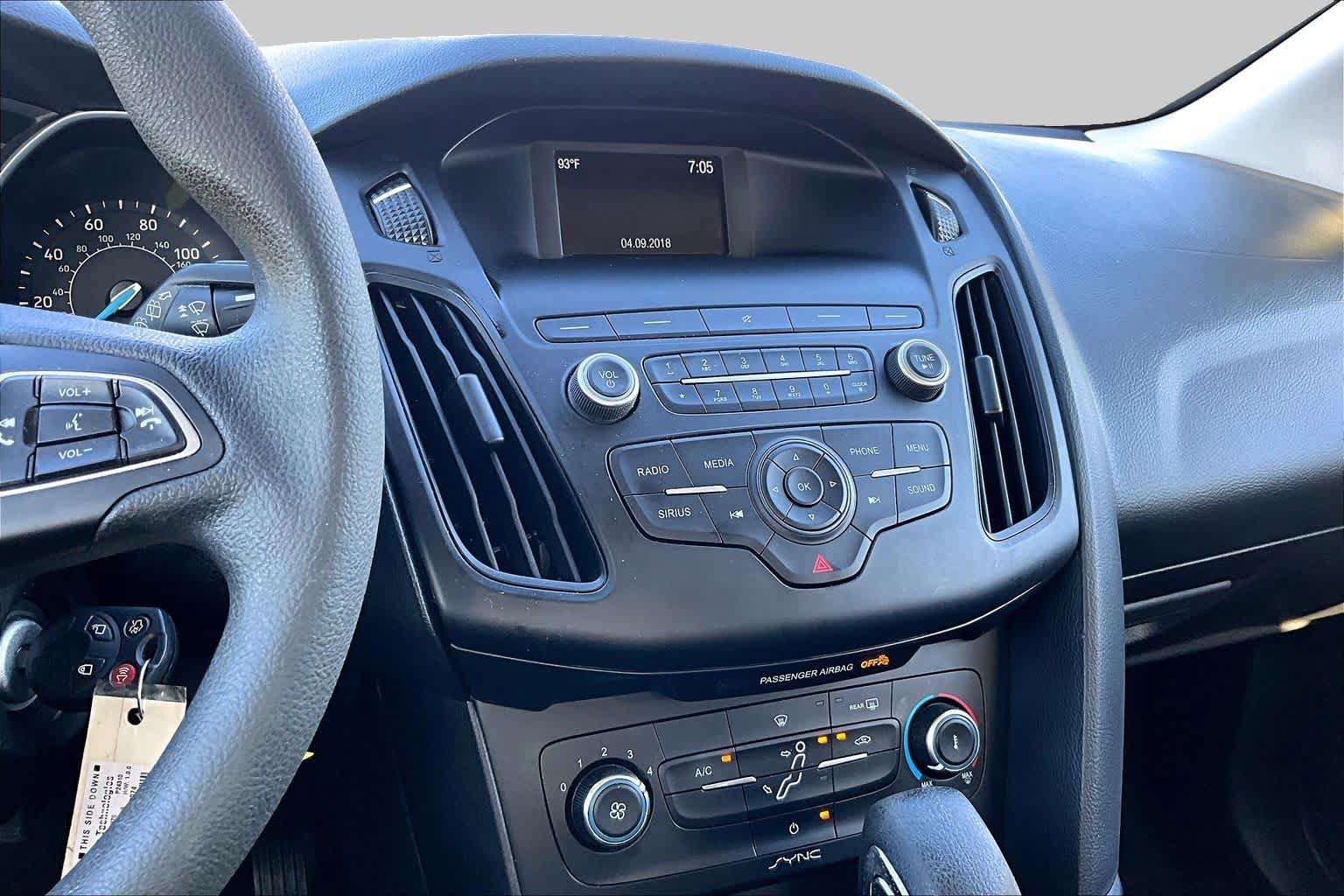 Used 2018 Ford Focus SE w/ Interior Protection Package FWD image 7