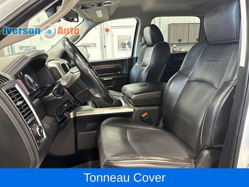 Used 2016 RAM 1500 Laramie w/ Convenience Group AWD/4WD image 16