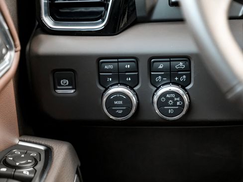 New 2026 GMC Sierra 1500 Denali w/ Denali Reserve Package image 28