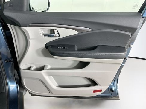 Used 2021 Honda Pilot Special Edition image 35